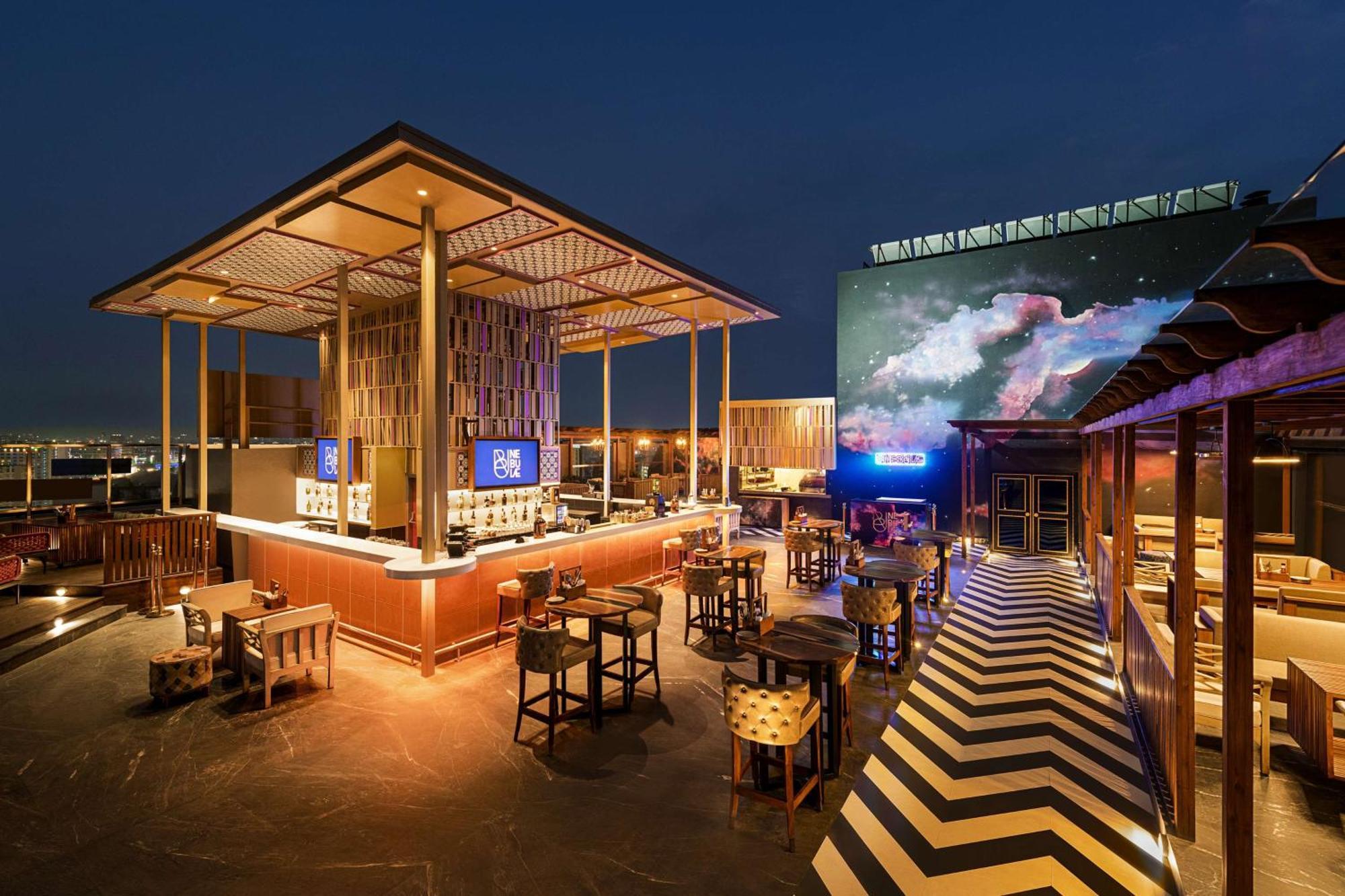 Hilton Jaipur Hotel Kültér fotó The Bar